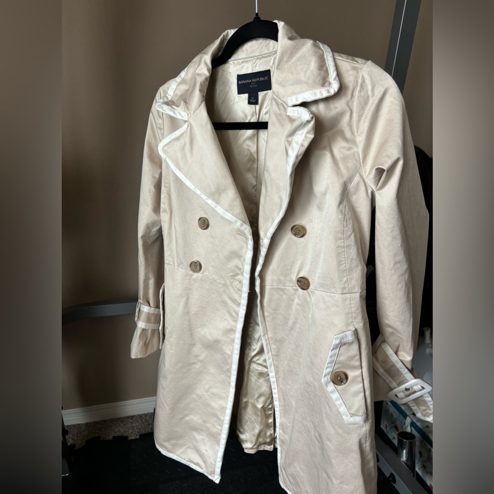 J. Crew Tan/White Trench Coat Small